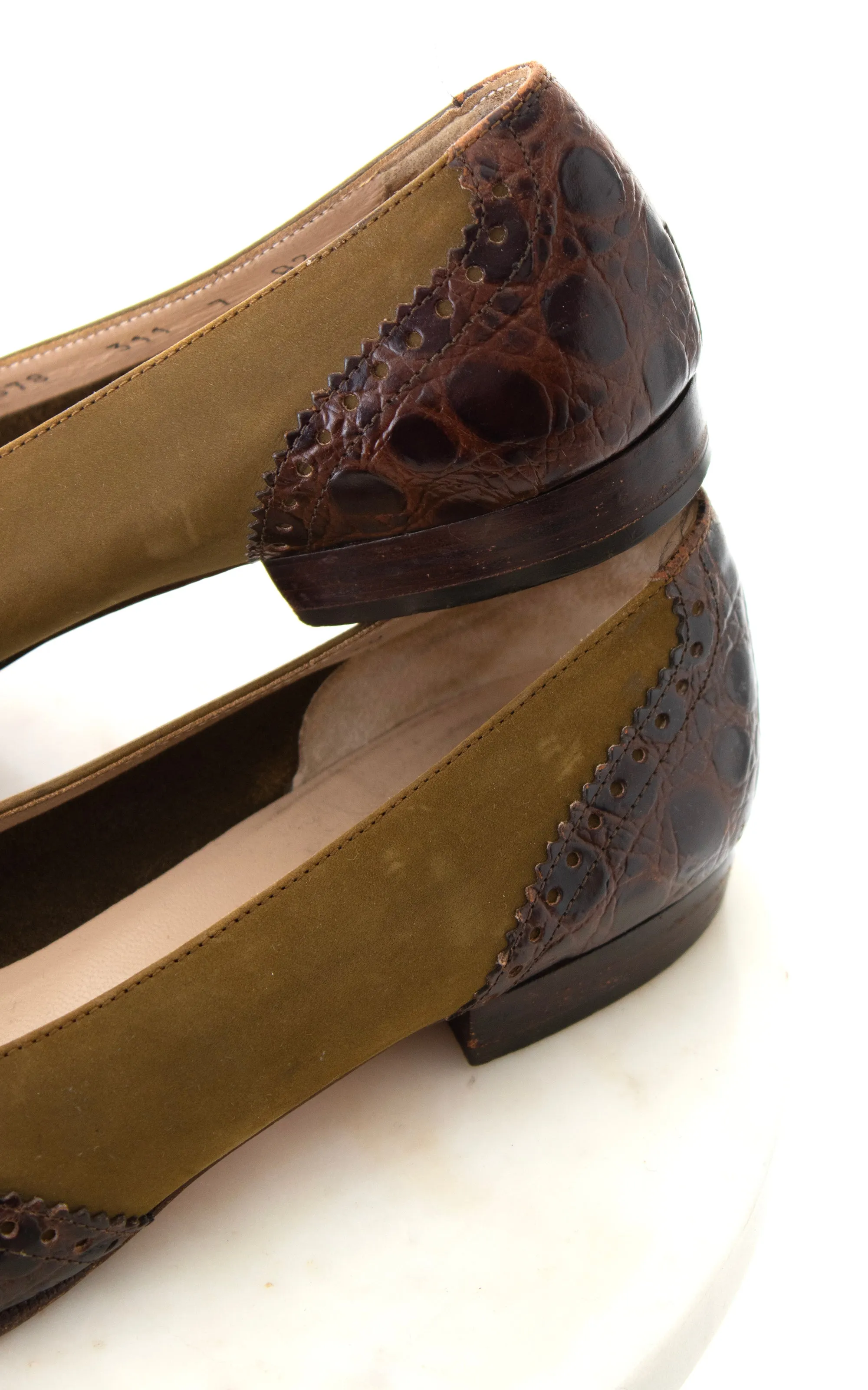 1960s FERRAGAMO Leather & Suede Oxford Flats | size US 7
