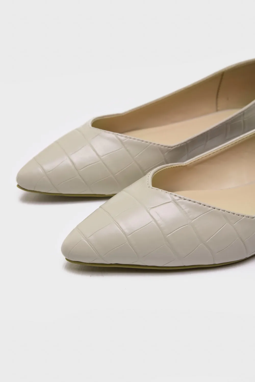 Beige Pumps