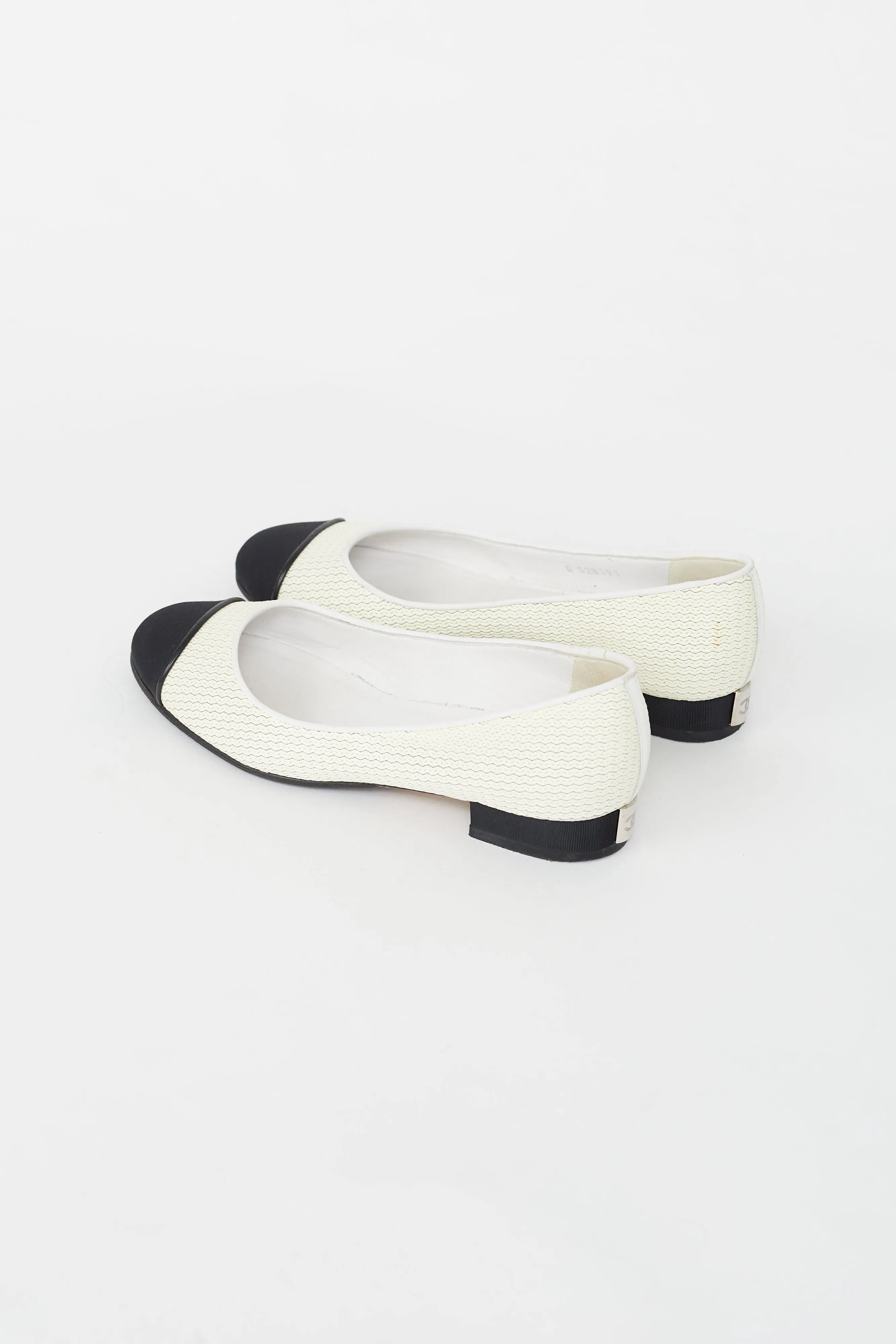 Black and Cream Textured Leather Ballet Flat