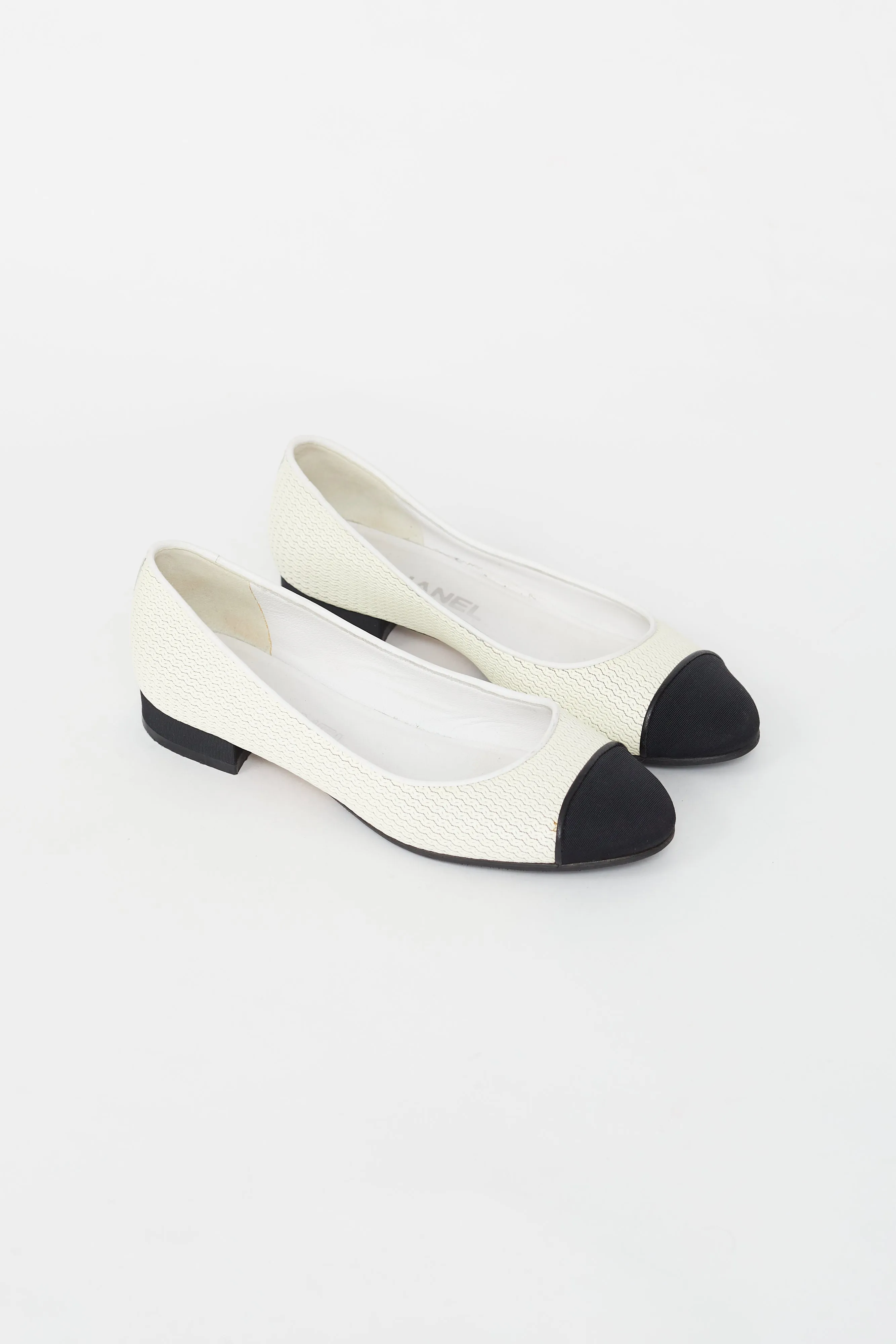 Black and Cream Textured Leather Ballet Flat